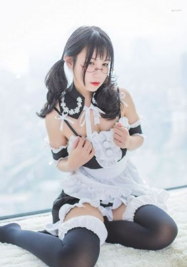《能干的女秘书》电影