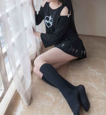 魅魔双腿夹住腰部榨汁的导演是谁