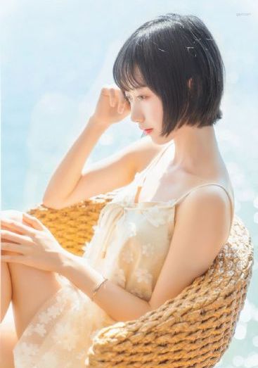 电车痴汉乳揉みま痴汉电车视频