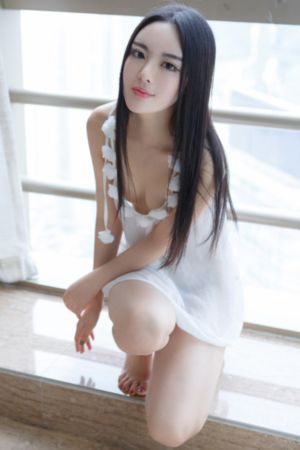 新婚侵犯挣扎呻吟求饶小说
