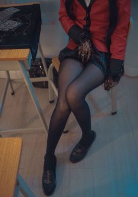 动漫裙子里面的野怪