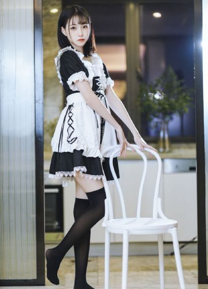 《邻居的妻子》