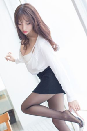 善良女秘书的目的在线观看