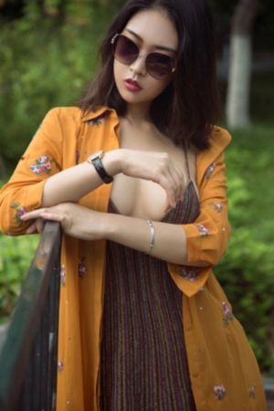 无遮挡裸光屁屁打屁股软件