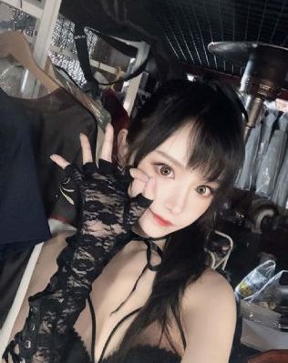 我美艳丰满的妈咪